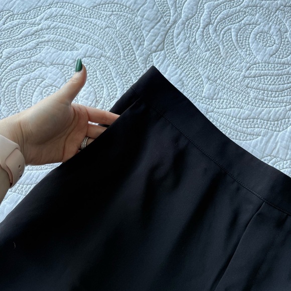 NWT - Madewell - Pull-On Straight Pants in Crepe - True Black - Picture 6 of 14